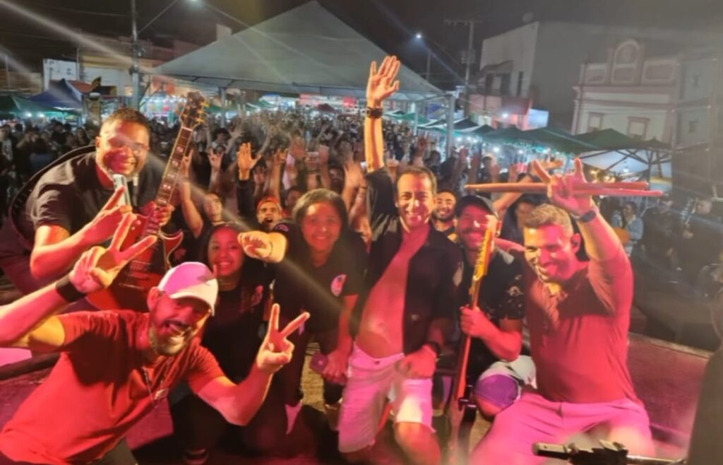 Fim de semana no Caiçara terá festival gratuito com Lurex, Patati e Patatá (cover) e várias outras atrações